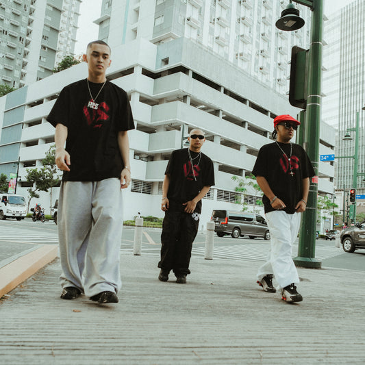 VS RHINESTONE TEE (BLACK)