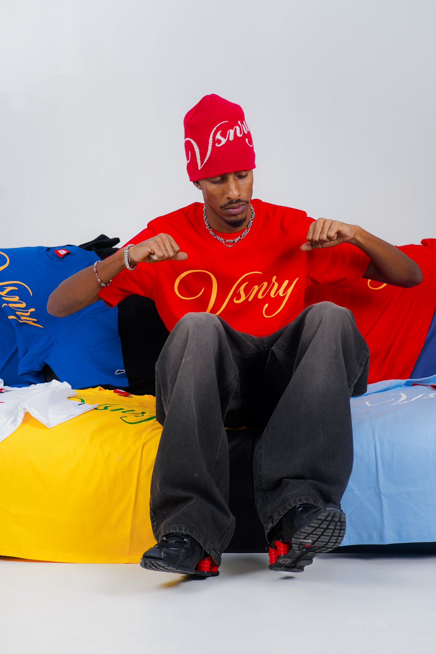 SCRIPT TEE CHILI RED
