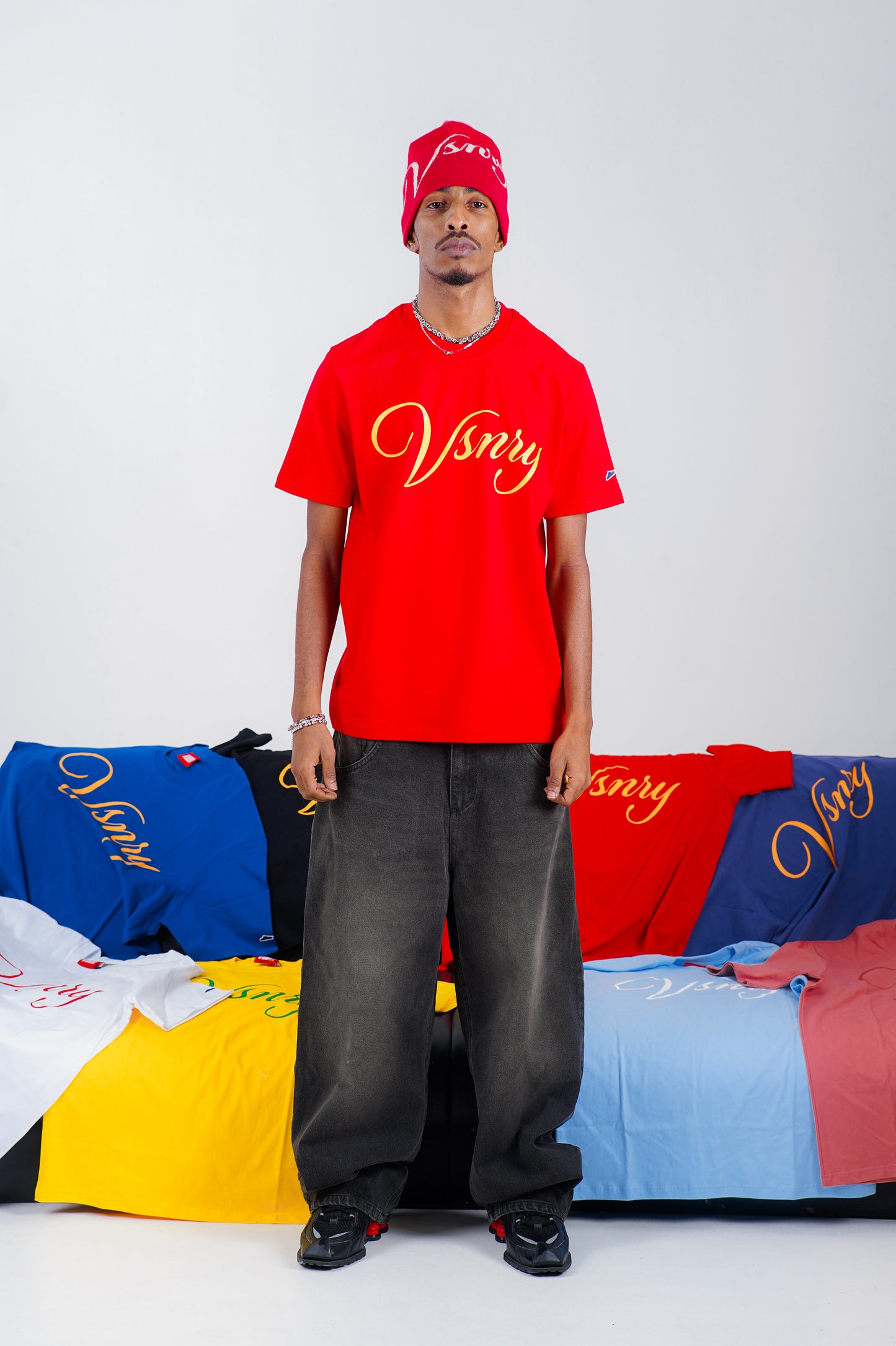 SCRIPT TEE CHILI RED