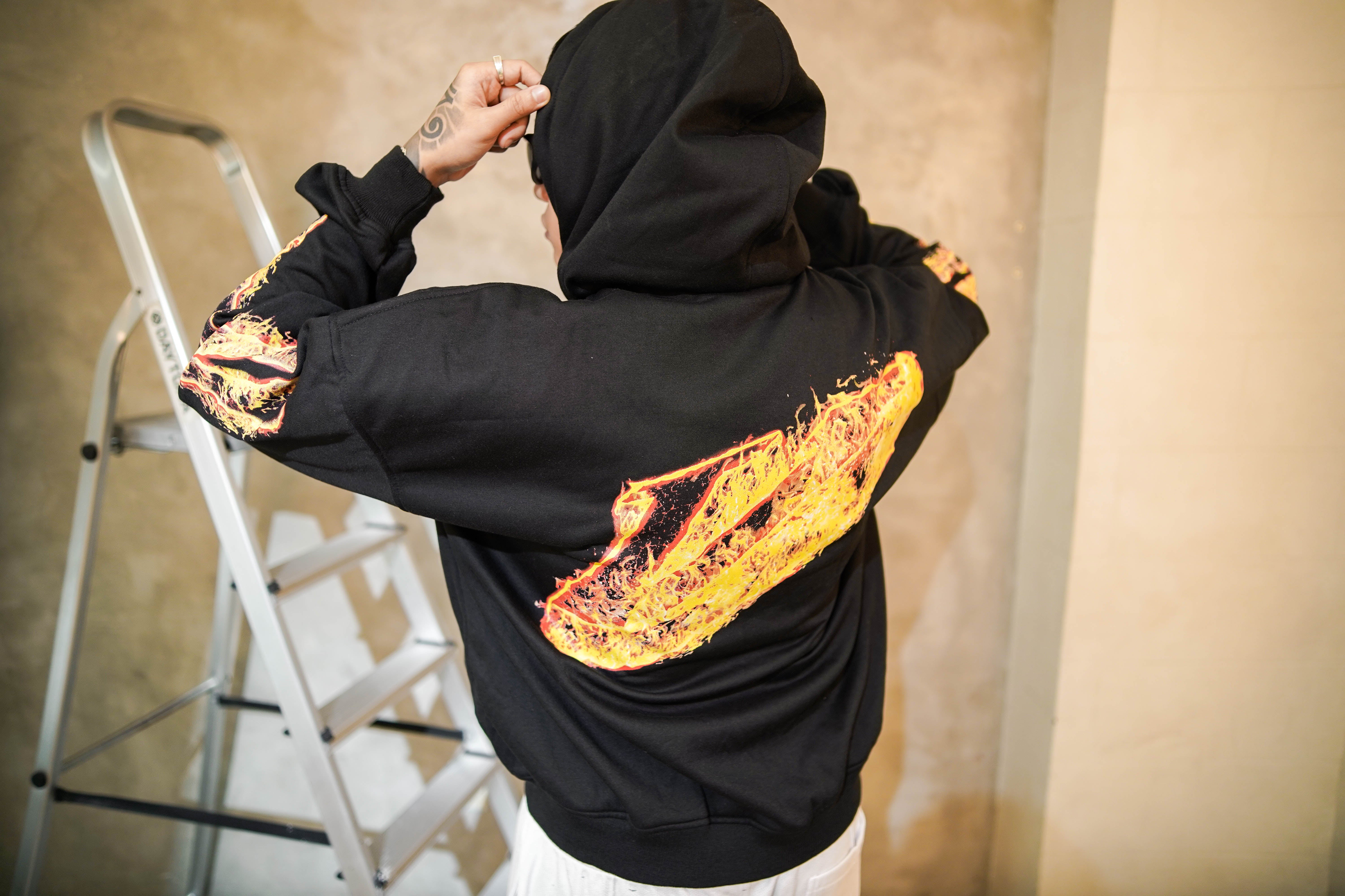 SAIHA HOODIE (black)