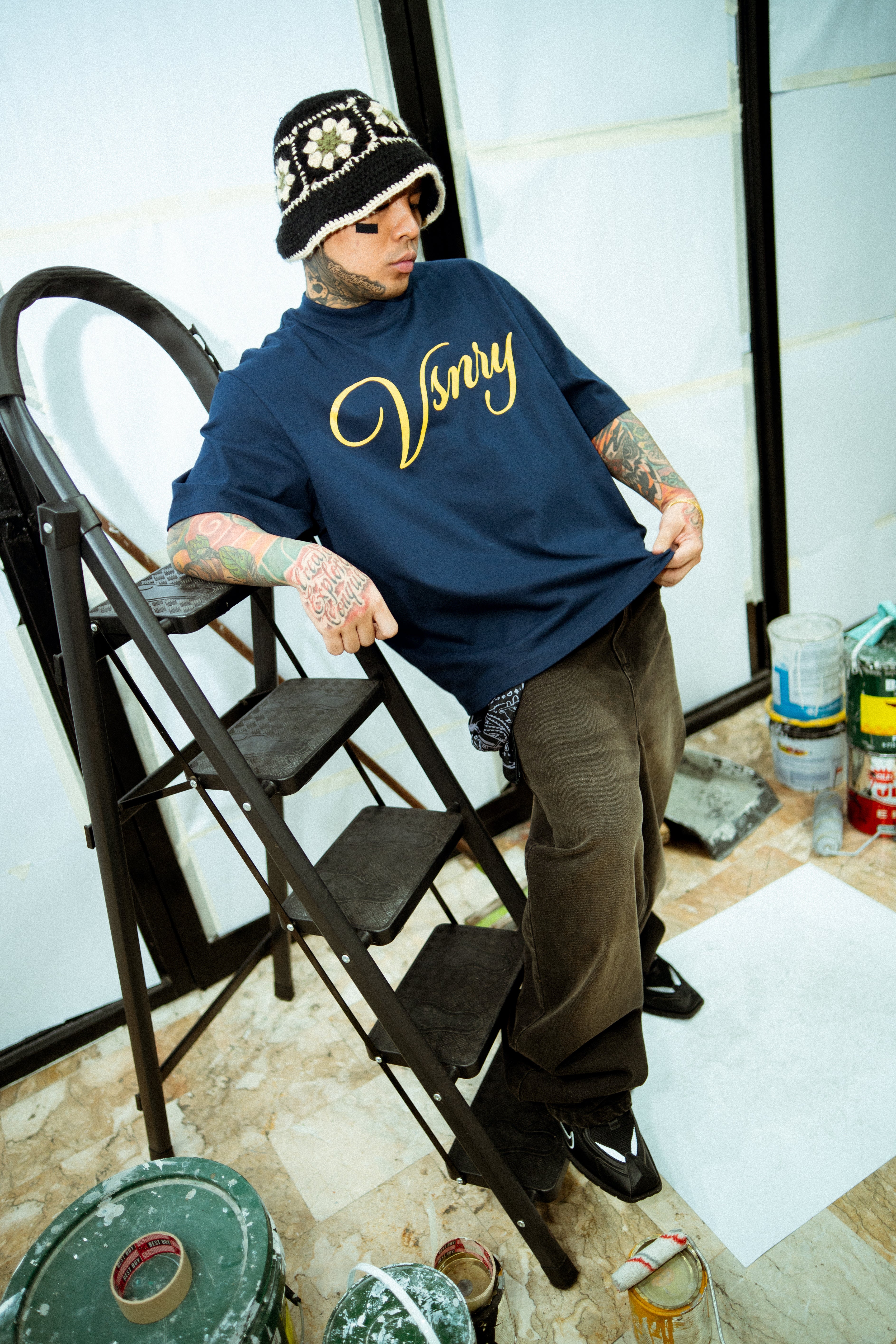 SCRIPT LOGO TEE